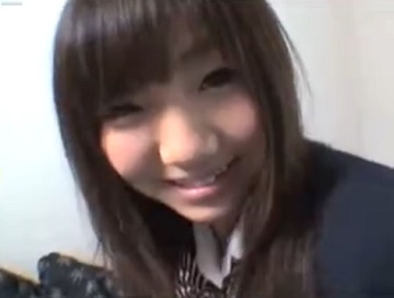 学校帰りにセフレの家でエッチをするギャルＪＫ