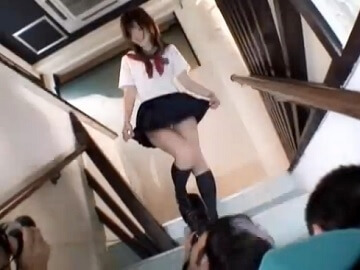 押しに弱いＪＫモデルがマネージャーと個人撮影会の練習をした結果