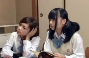 いくら修学旅行とはいえ先生と混浴に入るＪＫがハメを外しすぎな件