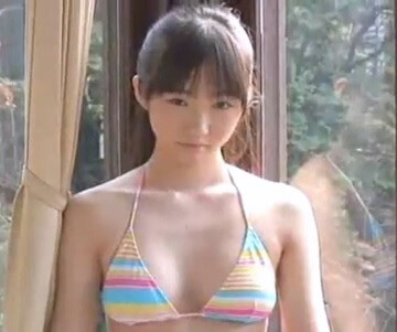 ＪＣ２グラビアアイドルのビキニ水着イメージビデオが可愛すぎる