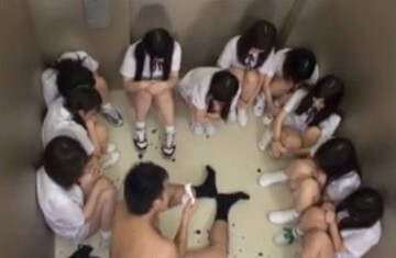 想像してみてください…ウブなＪＣ１０人と密室に閉じ込められたら…僕には理性を保てる自信がありません